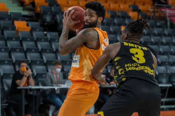 配一组针对 配一组针对